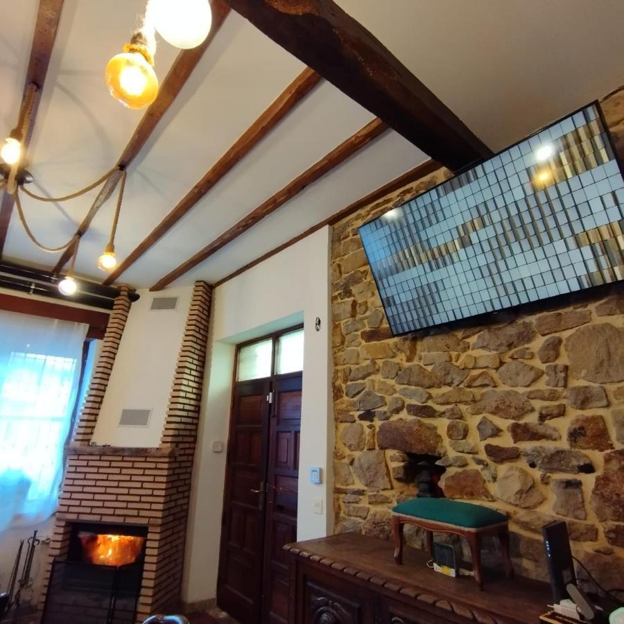 Tuul Etxea Apartment Galdakao Bagian luar foto