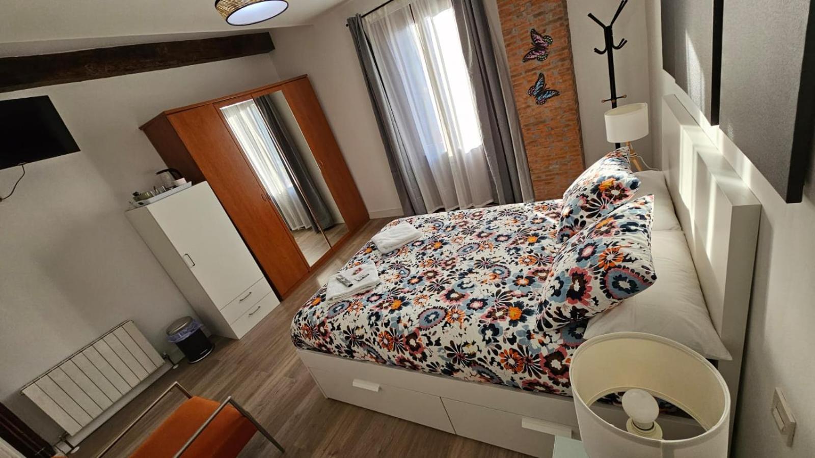 Tuul Etxea Apartment Galdakao Bagian luar foto